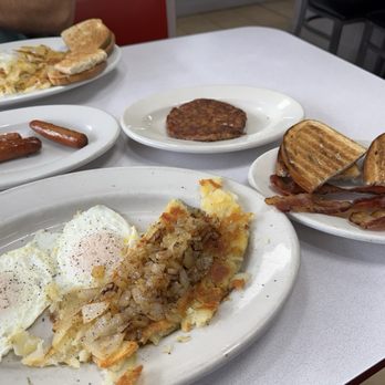 Maraschino Diner - Sausage, corned beef hash, bacon, eggs, hashbrowns, rye toast. Loved everything! - Waffles Near Me - Whitehall, Pennsylvania