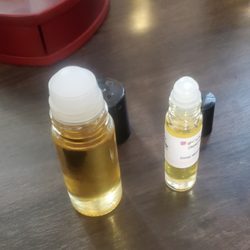 Our sizes for the fragrance body oils: 1oz (bigger bottle) 1/3oz (smaller bottle) Roll on tops
