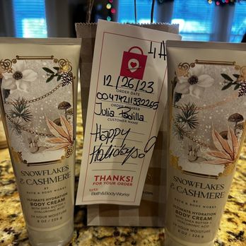 Bath & Body Works - Online pick up for on sale seasonal items Snowflakes & Cashmere. - Perfume Near Me - Bakersfield, California Bath & Body Works - Online pick up for on sale seasonal items Snowflakes & Cashmere. - Perfume Near Me - Bakersfield, California