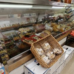 Mastellone's Deli & Wine Shop