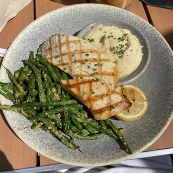 Pacific Catch - Kanpachi Yellowtail with green beans and mashed potatoes - Seafood Near Me - Walnut Creek, California