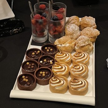Empire - Lounges Near Me - Boston, Massachusetts Empire - Lounges Near Me - Boston, Massachusetts