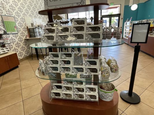 Kilwins Ice Cream - Chocolate - Fudge by null