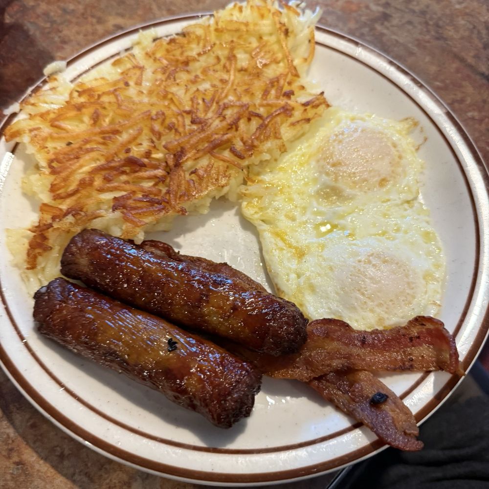 Annie's Cafe - Temecula - He's with sausage bacon and hash brown - Breakfast & Brunch Near Me - Temecula, California