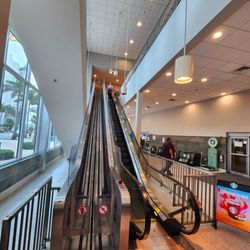 Publix - Escalator