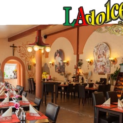 Pizzeria Heimservice La Dolce Vita Russo - das ist mein "La dolce vita" in Ramstein!!!
Die beste u. schoeneste Pizzeria EVER !!!!!!!!  Ich liebe das Restaurant!!!