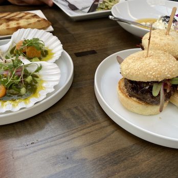 401K Food & Wine - Sliders and scallops - Gluten-Free Near Me - Venice, California 401K Food & Wine - Sliders and scallops - Gluten-Free Near Me - Venice, California