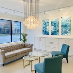 Elle MD - Consultation Room