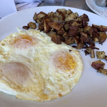 SweetDiner - Eggs and potatoes - Diners Near Me - Milwaukee, Wisconsin SweetDiner - Eggs and potatoes - Diners Near Me - Milwaukee, Wisconsin