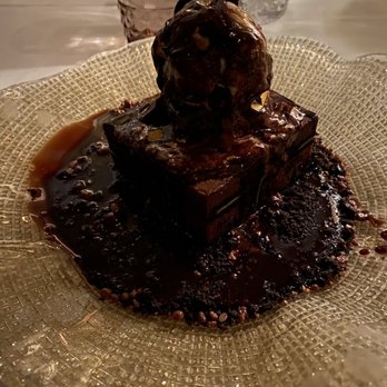 Delilah - Brownie dessert - New American Near Me - Las Vegas, Nevada Delilah - Brownie dessert - New American Near Me - Las Vegas, Nevada