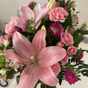 Watanabe Floral - Birthday Flowers - Florists Near Me - Honolulu, Hawaii Watanabe Floral - Birthday Flowers - Florists Near Me - Honolulu, Hawaii