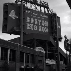 Wandering Honeymooners - New England vacays; Boston Fenway Park