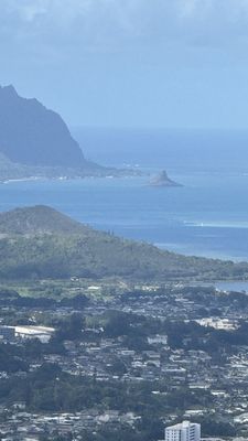 Nuʻuanu Pali Lookout by null