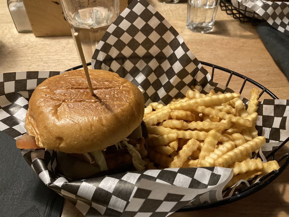 Eddie Burger + Bar