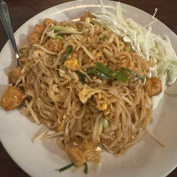Flying Tiger Thai Restaurant - Pad Thai - Thai Near Me - Castle Hills, Texas