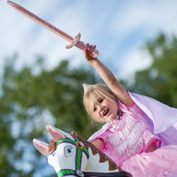 The Toy Factory - "Charge !" Little Princesses have lots of fun at the Toy Factory...