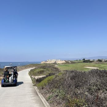 Half Moon Bay Golf Links - Beautiful day - Golf Near Me - Half Moon Bay, California Half Moon Bay Golf Links - Beautiful day - Golf Near Me - Half Moon Bay, California
