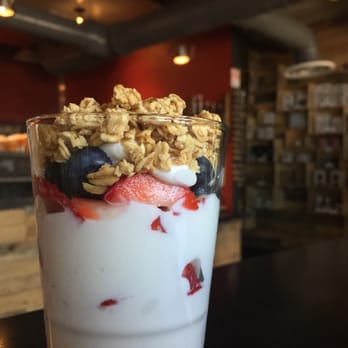 Infusion Coffee & Tea - Breakfast: honey-almond granola, vanilla Greek yogurt, fresh berries - Coffee & Tea Near Me - Tempe, Arizona