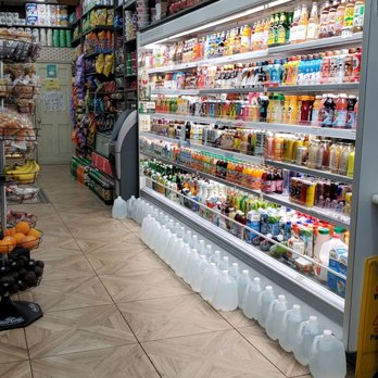 W96 Deli - a grocery store filled with drinks - Delis Near Me - New York, New York W96 Deli - a grocery store filled with drinks - Delis Near Me - New York, New York