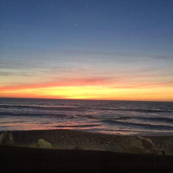 Jake's - Best place to watch the sunset and have an outstanding meal!! - New American Near Me - Del Mar, California