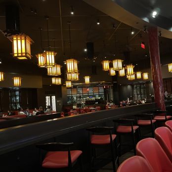 P.F. Chang's - Restaurant decor - Chinese Near Me - Miami, Florida