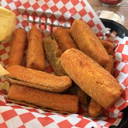 Johnie's Jr. Burgers - Zucchini fries