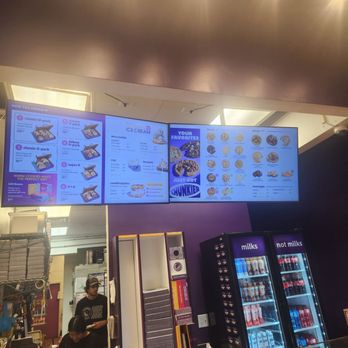 Insomnia Cookies - Desserts Near Me - Chicago, Illinois