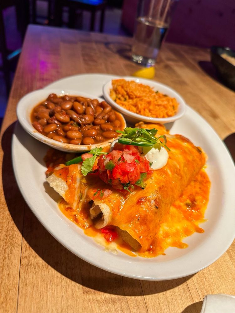 Lone Star Texas Grill - Photo 3