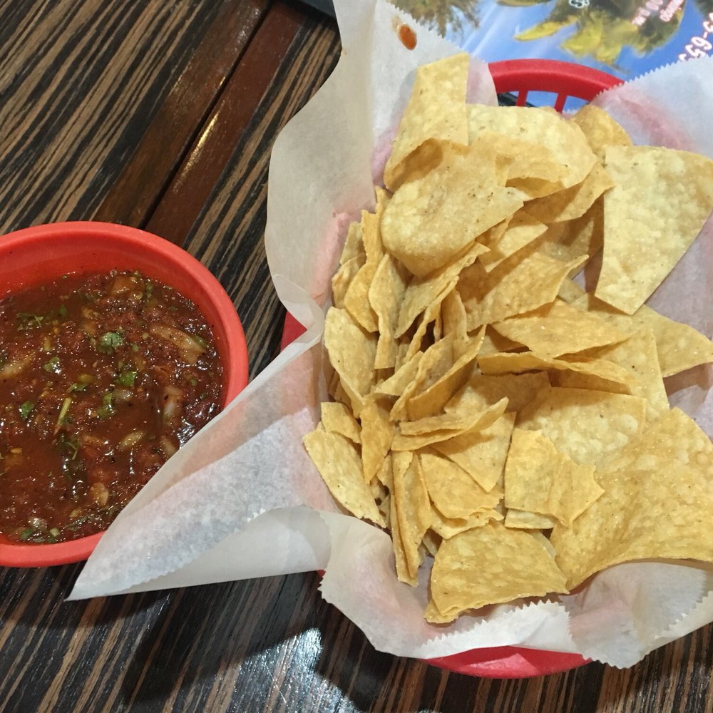 Mariscos El Costeño - a basket of chips and a bowl of salsa - Mexican Near Me - South Gate, California