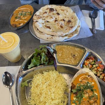 Zareen's - chicken tikka meal, butter chicken naan, mango lassi - Halal Near Me - Mountain View, California