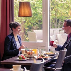 Mercure Hotel Düsseldorf Ratingen - Frühstück im Restaurant Junkers