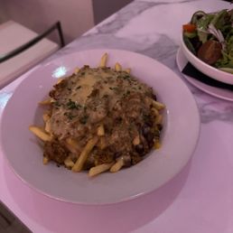 "Chili" Chili Cheese Fries - totally vegan