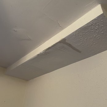 Oakwood Townhomes - Leak in ceiling - Apartments Near Me - Springfield, Missouri Oakwood Townhomes - Leak in ceiling - Apartments Near Me - Springfield, Missouri