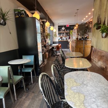I Deal Coffee - Empty inside - Wine Bars Near Me - Toronto, Ontario I Deal Coffee - Empty inside - Wine Bars Near Me - Toronto, Ontario
