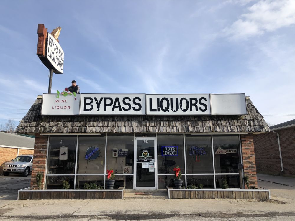 MURFS BYPASS LIQUORS Updated August 2024 842 Bypass Rd, Winchester