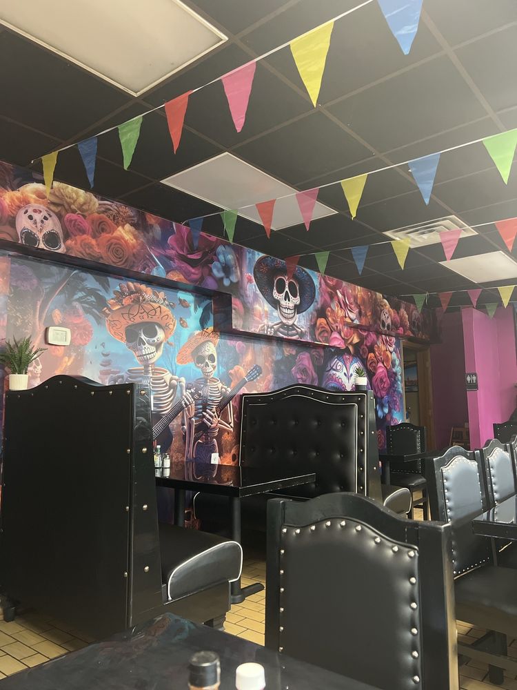 Tequila Mariscos Bar & Restaurant