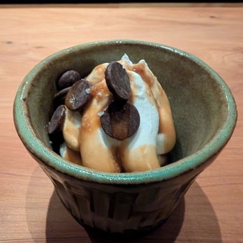 Robin Menlo Park - Coconut gelato with dark chocolate chip, salted caramel, and sea salt - Japanese Near Me - Menlo Park, California Robin Menlo Park - Coconut gelato with dark chocolate chip, salted caramel, and sea salt - Japanese Near Me - Menlo Park, California