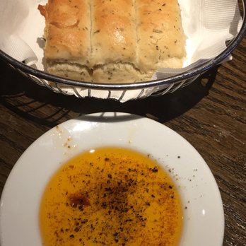 Bravo! Italian Kitchen - Hot bread & olive oil was great - Italian Near Me - Mason, Ohio