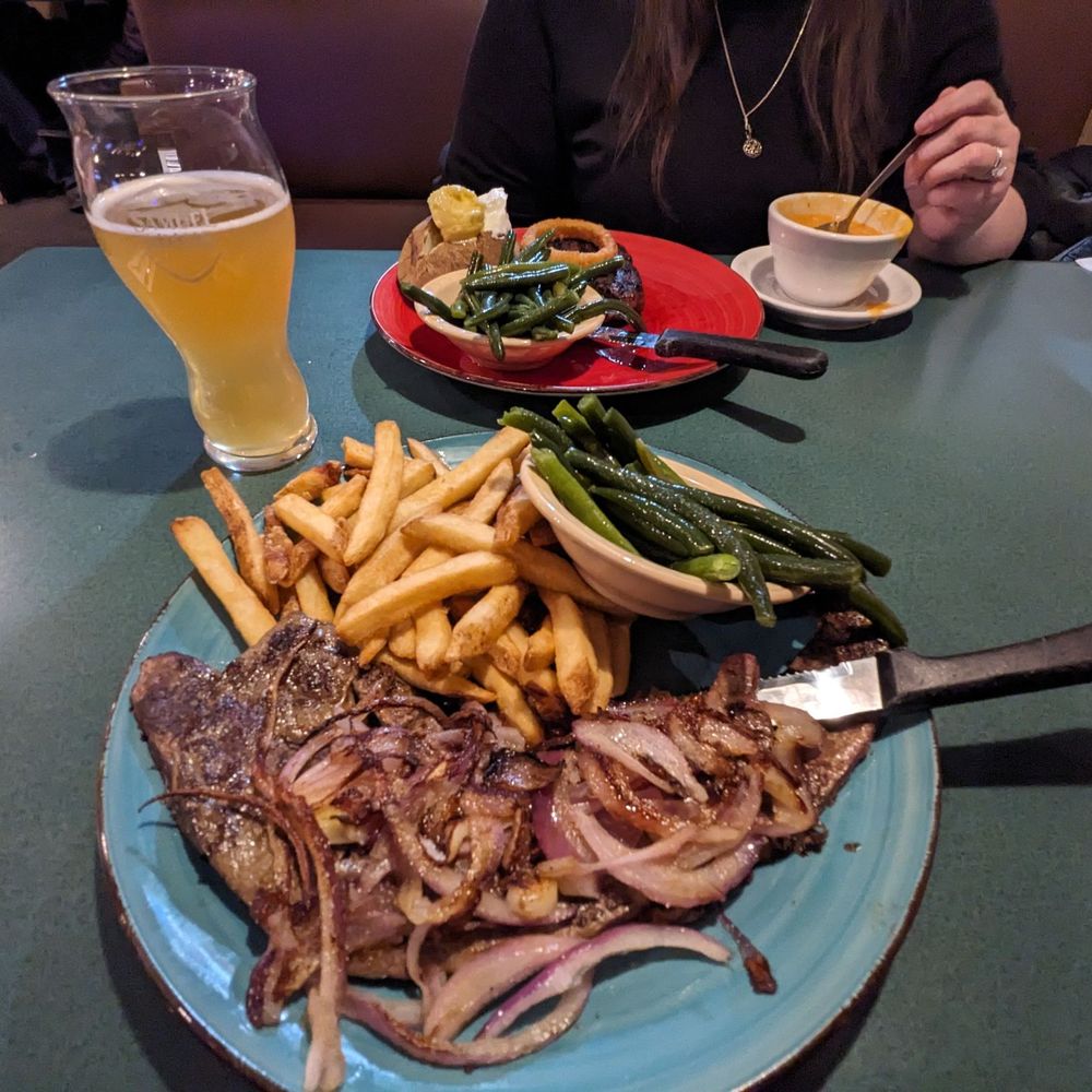 Danny's Restaurant - American Near Me - Buffalo, New York Danny's Restaurant - American Near Me - Buffalo, New York