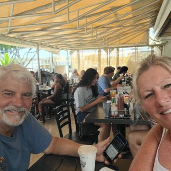 Sweet E's Cafe - Outdoor covered patio, perfect spot. - Cafes Near Me - Honolulu, Hawaii Sweet E's Cafe - Outdoor covered patio, perfect spot. - Cafes Near Me - Honolulu, Hawaii