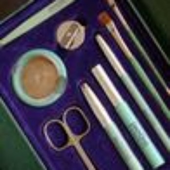 Damone Roberts Brows - Eyelash Service Near Me - Beverly Hills, California