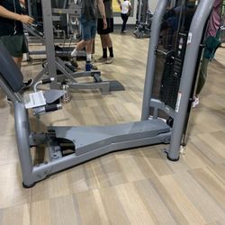 LA Fitness - Equipment out of order