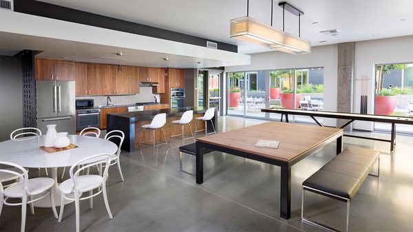 Blossom Plaza by null