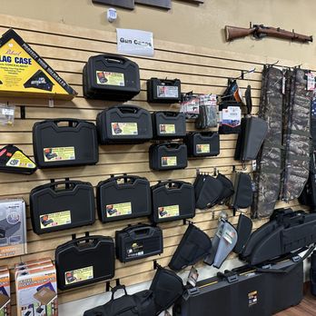 Rob's Guns - Guns & Ammo Near Me - Farmington, Missouri Rob's Guns - Guns & Ammo Near Me - Farmington, Missouri
