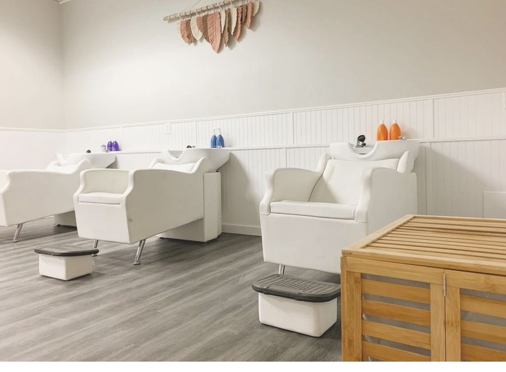 Blush & Beige Boutique Logo