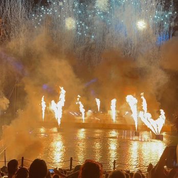 SeaWorld - Fireworks end of night - Toy Stores Near Me - Orlando, Florida SeaWorld - Fireworks end of night - Toy Stores Near Me - Orlando, Florida