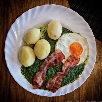 Glöck'l - Kollege und ich waren entsetzt - die zwei Scheiben Bacon werden größmundig als Grillschinken angeboten.  (02/2019) - Fast Food Near Me - Wolfsburg, NI