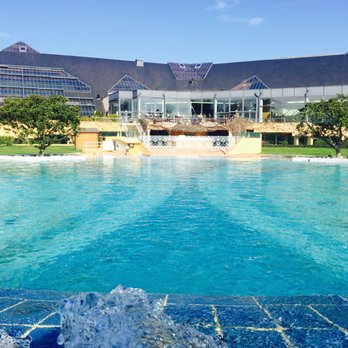Les Pyramides - Recreation Centers Near Me - Le Port-Marly, 78