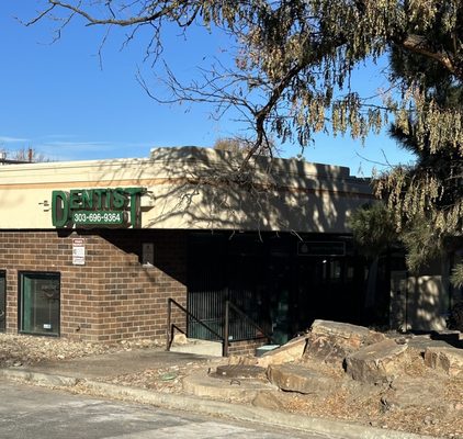 Timothy D Kneller DDS