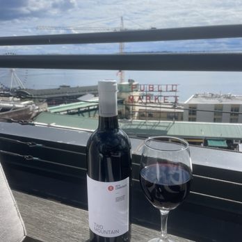 Inn at the Market - Happy hour on the rooftop deck - Hotels Near Me - Seattle, Washington Inn at the Market - Happy hour on the rooftop deck - Hotels Near Me - Seattle, Washington
